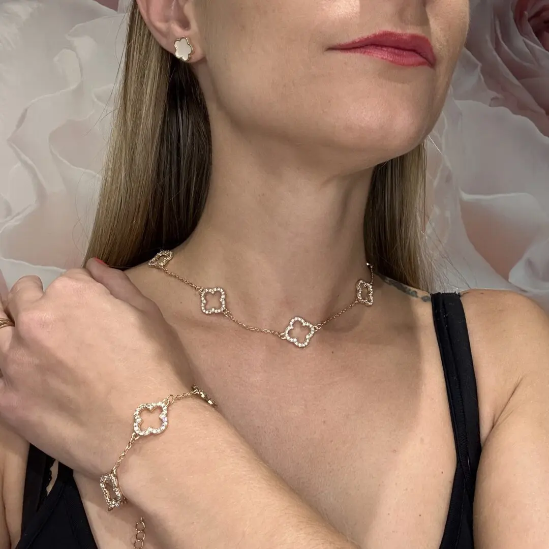 bracelet fleur creuse diamants