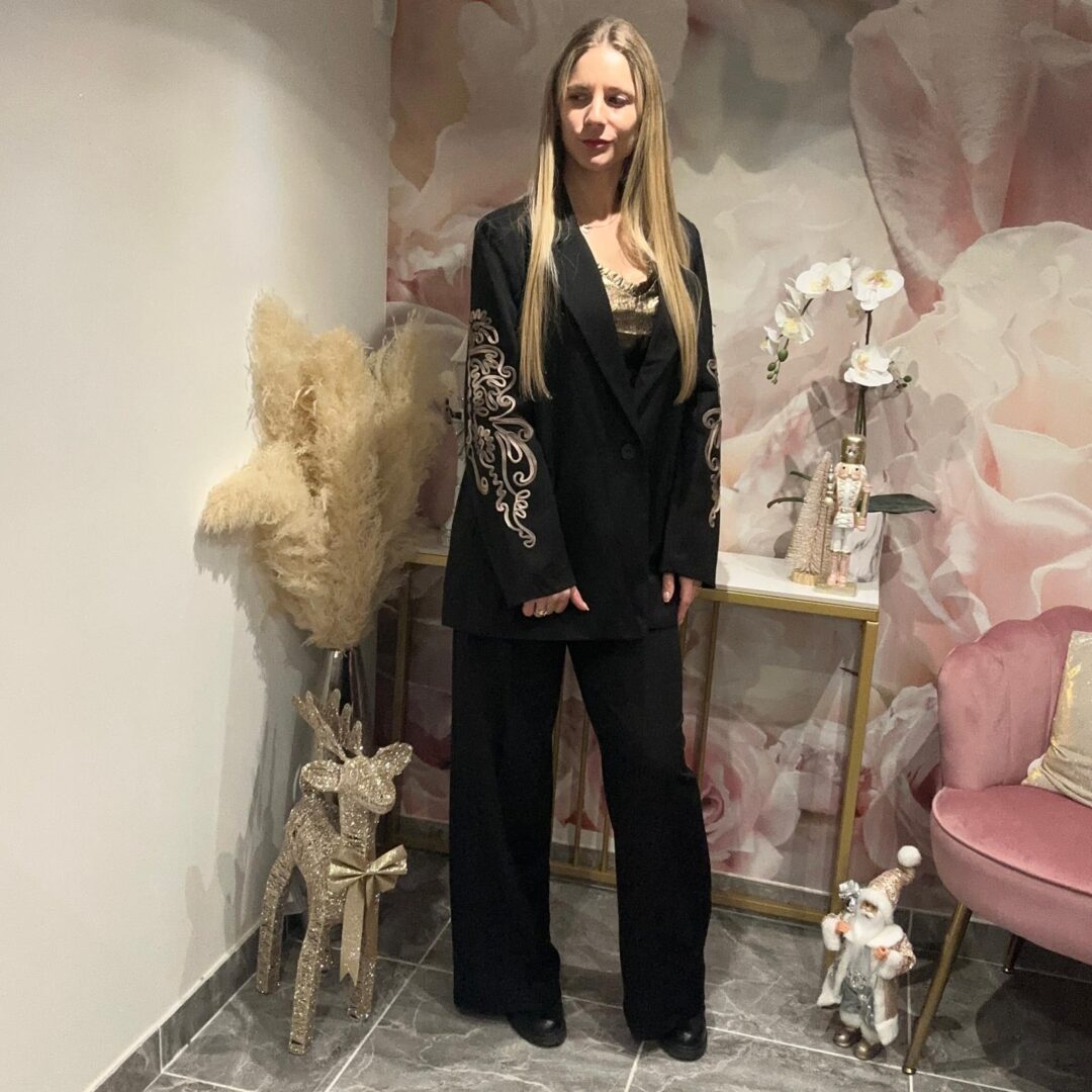 ensemble blazer noir avec broderies