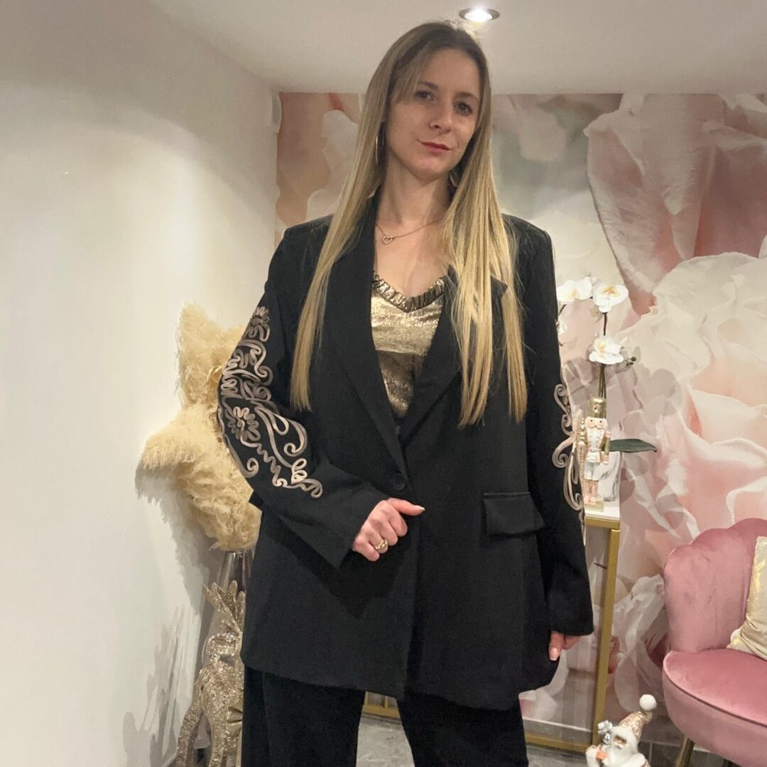 ensemble blazer noir avec broderies